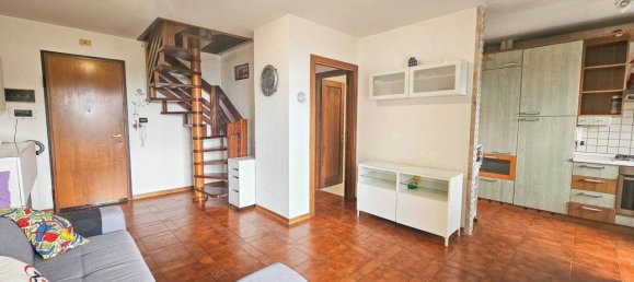 3 rooms Apartment in Trieste, Italy No. 30833 48