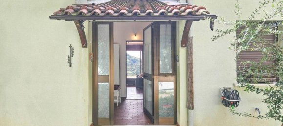 3 rooms Apartment in Trieste, Italy No. 30833 32