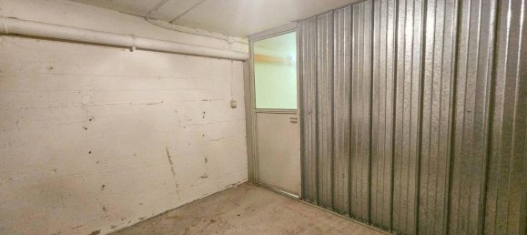 3 rooms Apartment in Trieste, Italy No. 30833 20