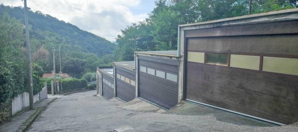 3 rooms Apartment in Trieste, Italy No. 30833 2