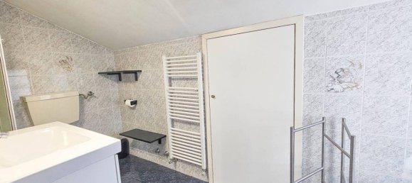 3 rooms Apartment in Trieste, Italy No. 30833 96