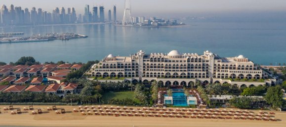 5 bedrooms Villa in Dubai, UAE No. 38611 18