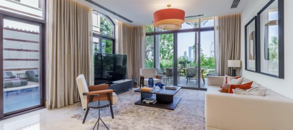 5 bedrooms Villa in Dubai, UAE No. 38611 14