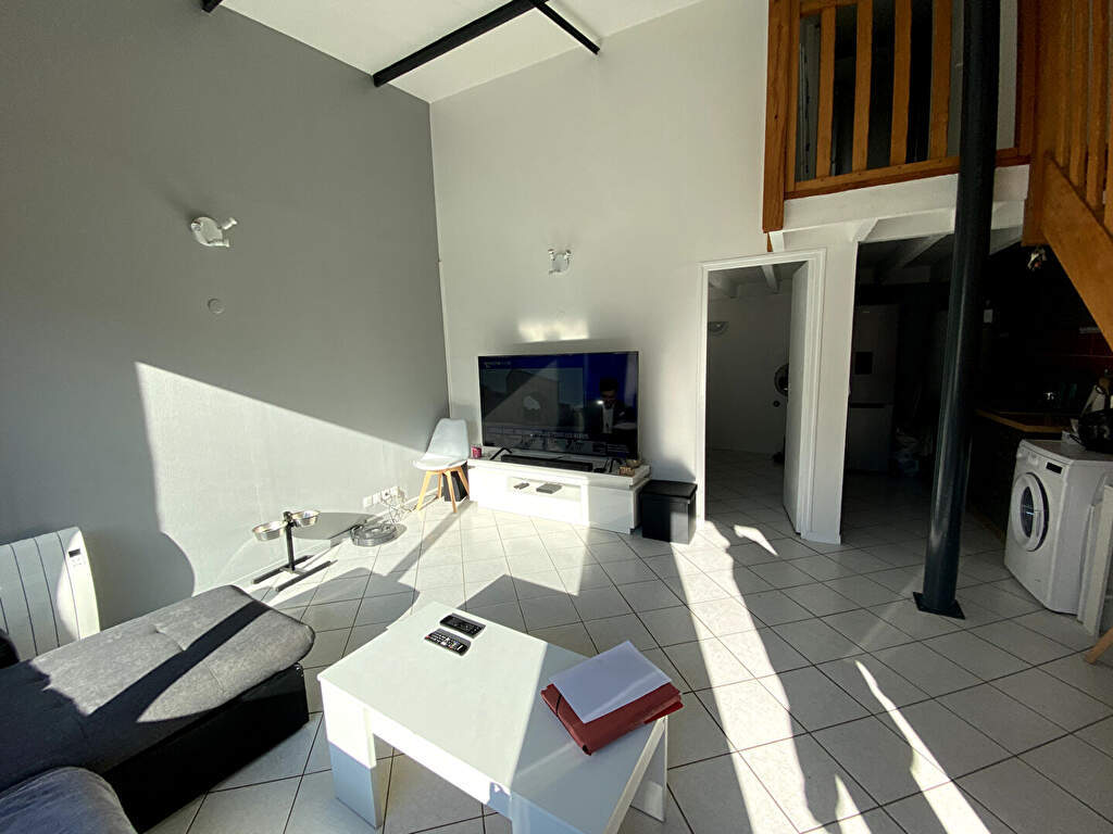 2 Schlafzimmer Gebäude in Blois, France, Nr. 100435