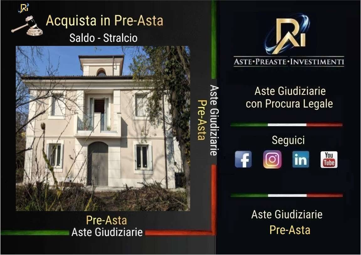 5غرفة فيلا في San Felice sul Panaro, Italy رقم 96023