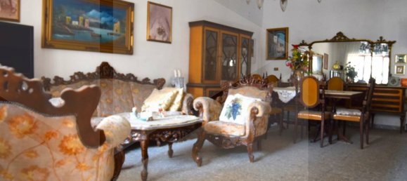 3 rooms Apartment in Casandrino, Italy No. 18539 3