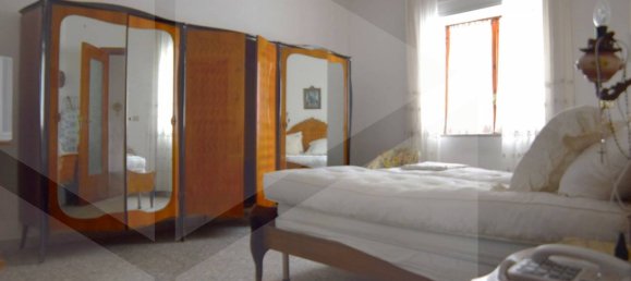 3 rooms Apartment in Casandrino, Italy No. 18539 17