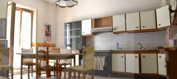 3 rooms Apartment in Casandrino, Italy No. 18539 5