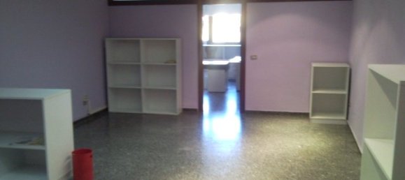 136m² Commercial property in Castellon de la Plana, Spain No. 106090 6