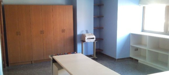 136m² Commercial property in Castellon de la Plana, Spain No. 106090 10