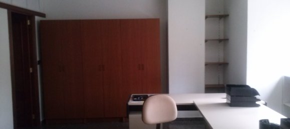 136m² Commercial property in Castellon de la Plana, Spain No. 106090 5