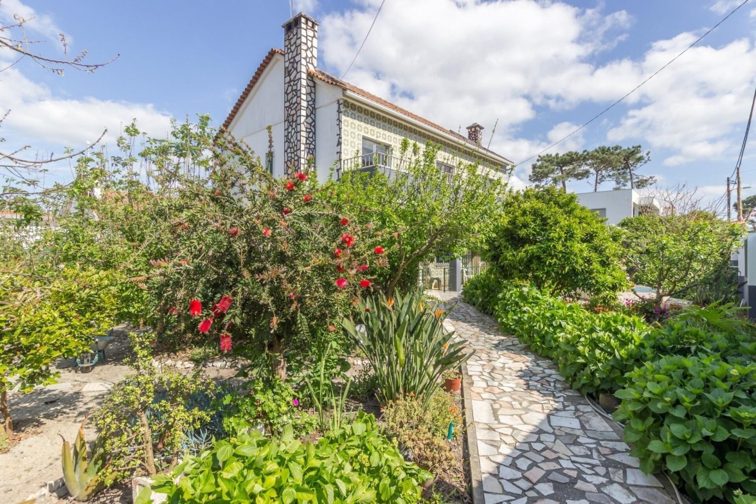 7 bedrooms Villa in Almada, Portugal No. 195055