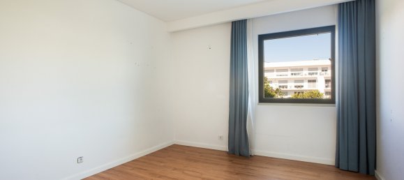 4 غرف نوم منزل ذو طابقين في Lisbon, Portugal رقم 125949 43