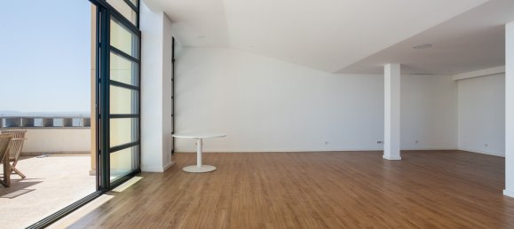 4 غرف نوم منزل ذو طابقين في Lisbon, Portugal رقم 125949 3