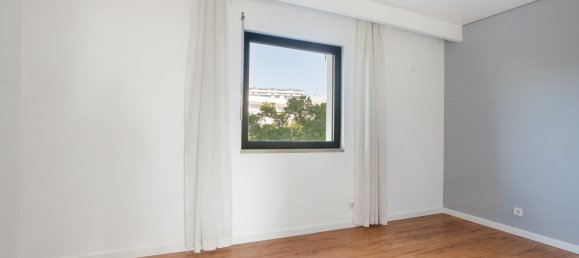 4 غرف نوم منزل ذو طابقين في Lisbon, Portugal رقم 125949 35