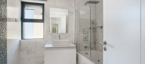 4 غرف نوم منزل ذو طابقين في Lisbon, Portugal رقم 125949 38