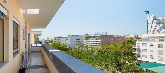 4 غرف نوم منزل ذو طابقين في Lisbon, Portugal رقم 125949 46