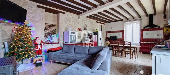 5-Zimmer Haus in Mehun-sur-Yevre, France, Nr. 44647 4