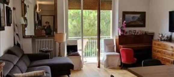 3 rooms Apartment in Siena, Italy No. 92733 3