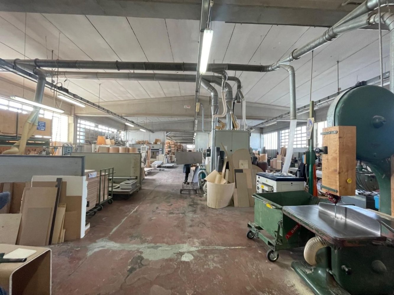 2200m² Warehouse in Casciana Terme Lari, Italy No. 403222