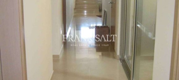 3 bedrooms Apartment in Sliema, Malta No. 8288 5