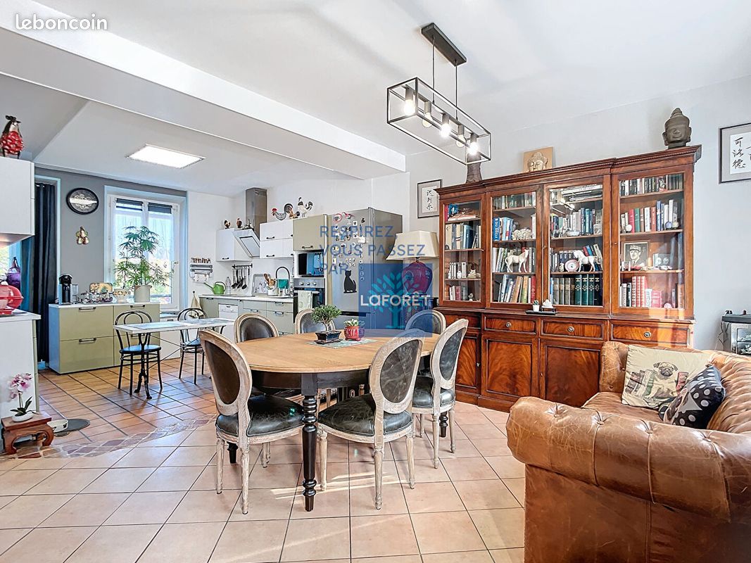 3 chambres Maison de ville à Nogent-sur-Oise, France No. 237604