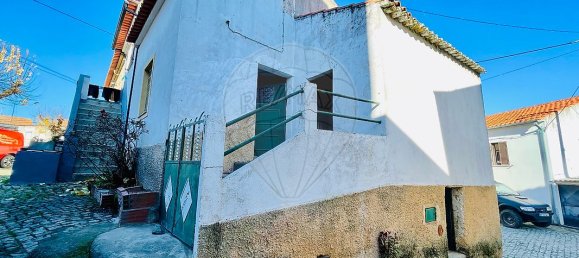 Casa de 2 dormitorios en Fundao, Portugal No. 37678 3