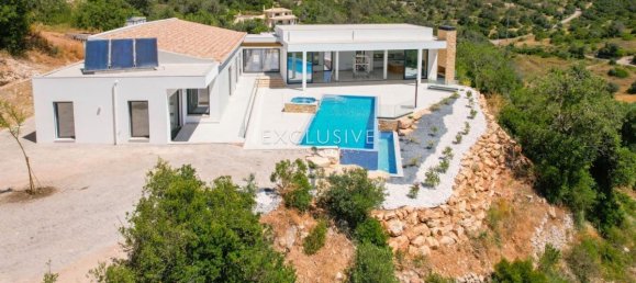 4 bedrooms Villa in Loule, Portugal No. 1784 7