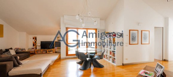 2 Schlafzimmer Penthouse in Bergamo, Italy, Nr. 264978 12