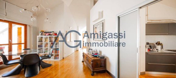 2 Schlafzimmer Penthouse in Bergamo, Italy, Nr. 264978 5
