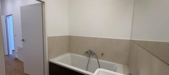 Apartamento de 2 dormitorios en Margareten, Austria No. 221347 13