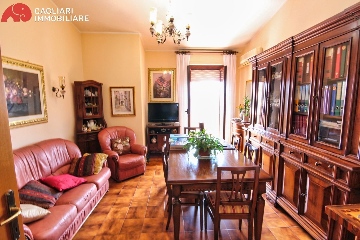 4 Schlafzimmer Wohnung in Selargius, Italy, Nr. 382366