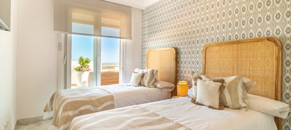 3 bedrooms Penthouse in Marbella, Spain No. 143464 12