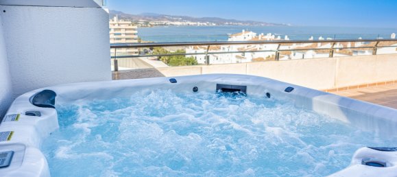 3 bedrooms Penthouse in Marbella, Spain No. 143464 8