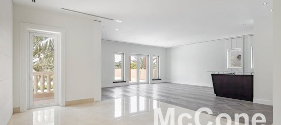 5 bedrooms Villa in Emirates Hills, UAE No. 26081 2