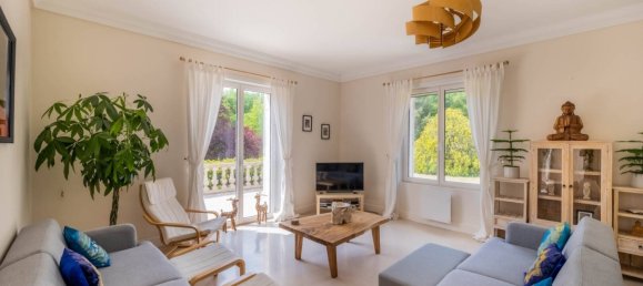 8 bedrooms House in Azay-le-Rideau, France No. 79134 9