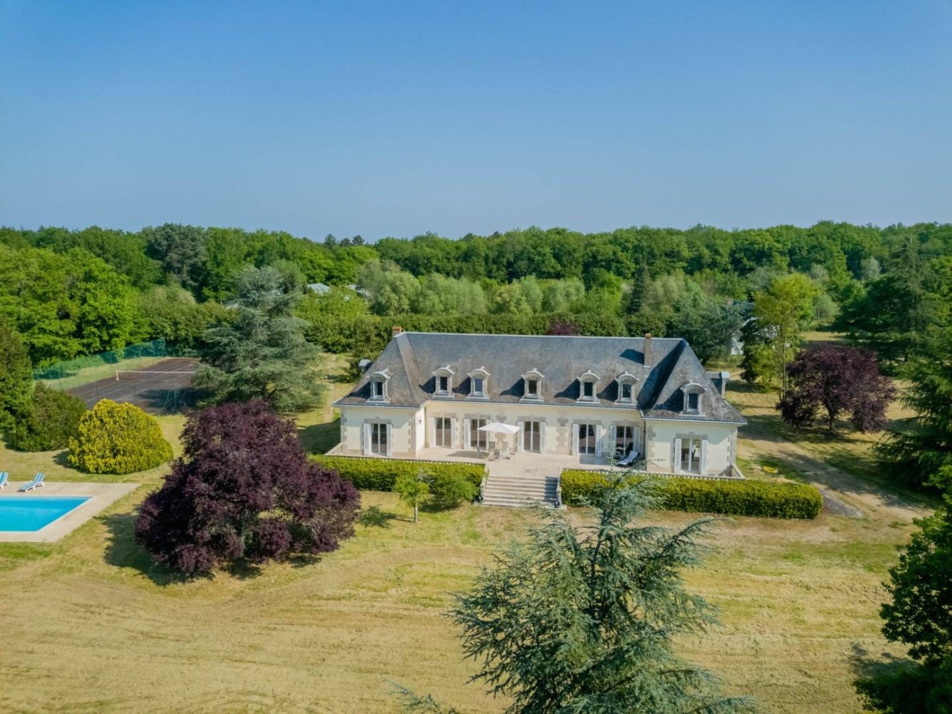 8 bedrooms House in Azay-le-Rideau, France No. 79134