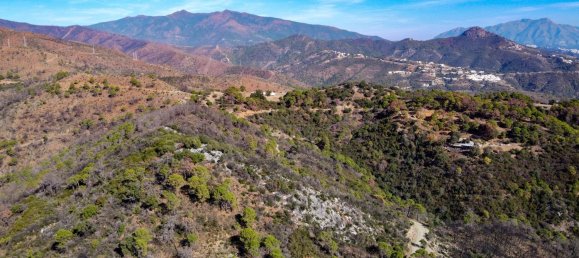  Land in Estepona, Spain No. 153696 8