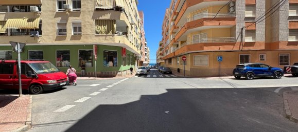 261 m² propiedad comercial en venta en Torrevieja, Alicante, Comunidad Valenciana, Spain № 369852 17
