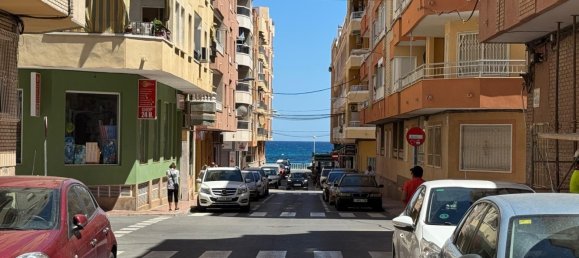 261 m² propiedad comercial en venta en Torrevieja, Alicante, Comunidad Valenciana, Spain № 369852 18
