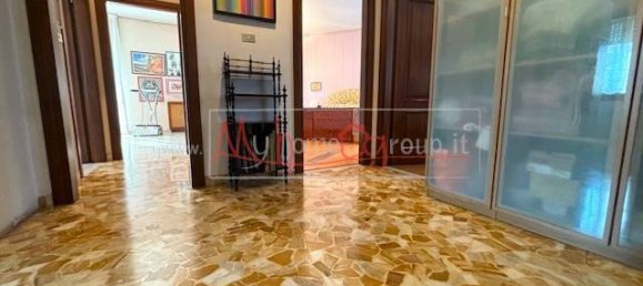 5 bedrooms House in Padua, Italy No. 215791 10