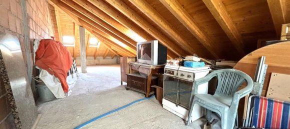 3 rooms Apartment in Lovere, Italy No. 88235 17