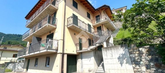 3 rooms Apartment in Lovere, Italy No. 88235 2