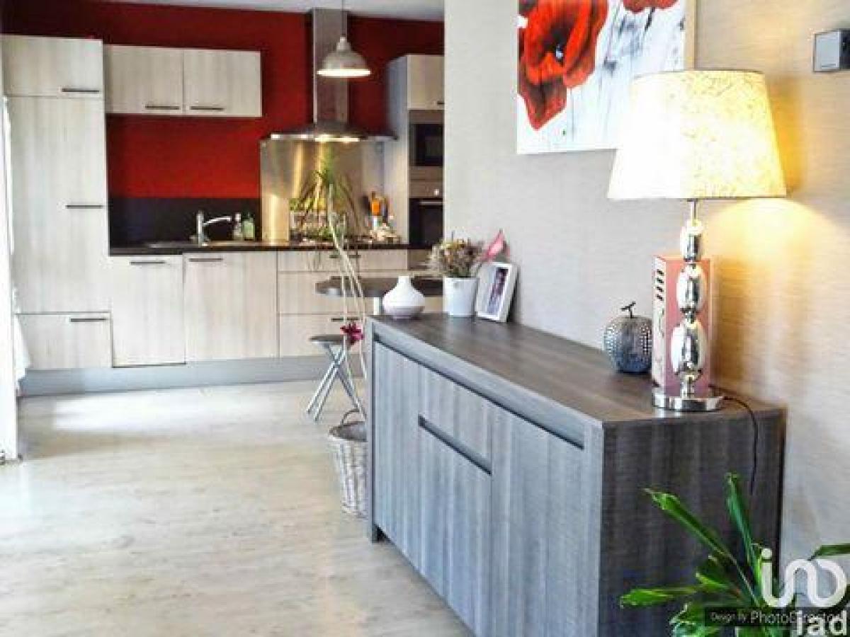 Studio à condo à Niort, France No. 23461