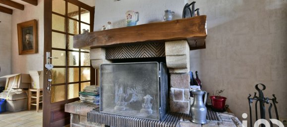 4 Schlafzimmer Haus in Tricot, France, Nr. 220505 10