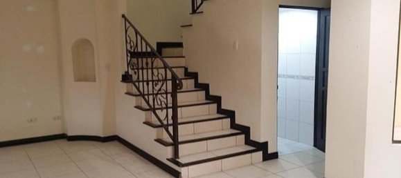4 bedrooms House in El Guarco , Costa Rica No. 956 6