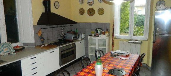 300m² Building in Carrara, Italy No. 51774 12