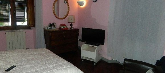 300m² Building in Carrara, Italy No. 51774 38