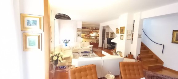 10 rooms Apartment in Livorno, Italy No. 147704 30