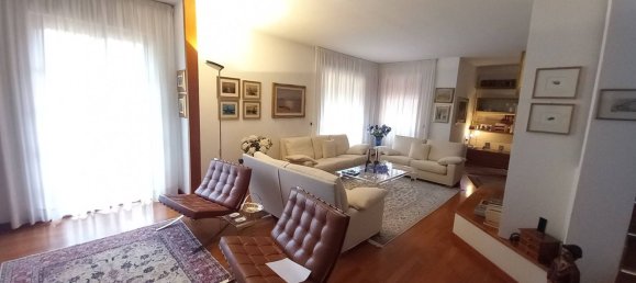 10 rooms Apartment in Livorno, Italy No. 147704 24